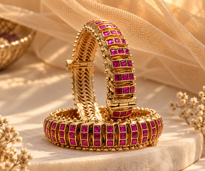 Red Jadau Kundan Bangles(Set of 2)