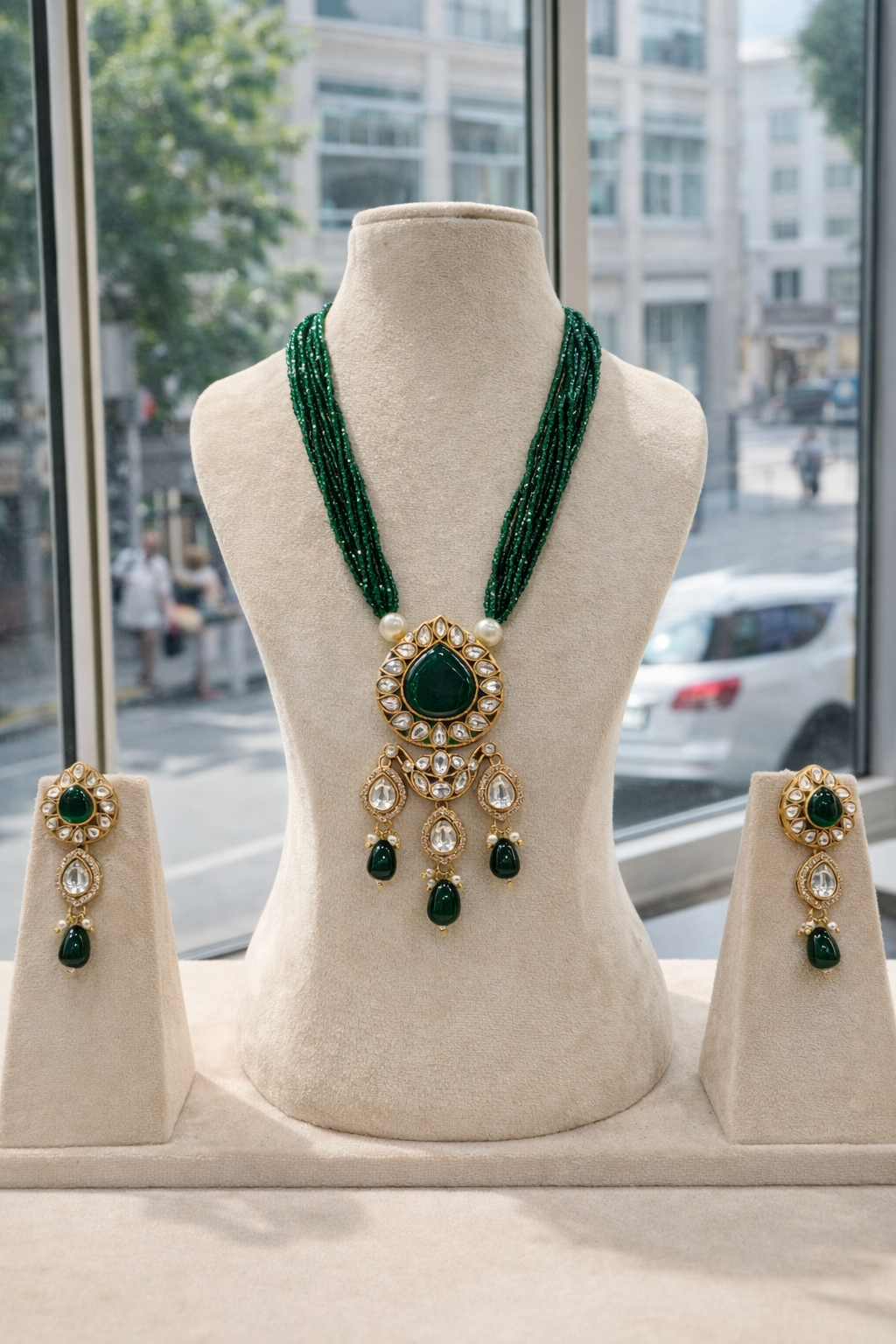 Kundan Polki Onyx Beads Gold Tone Long Pendant Necklace set