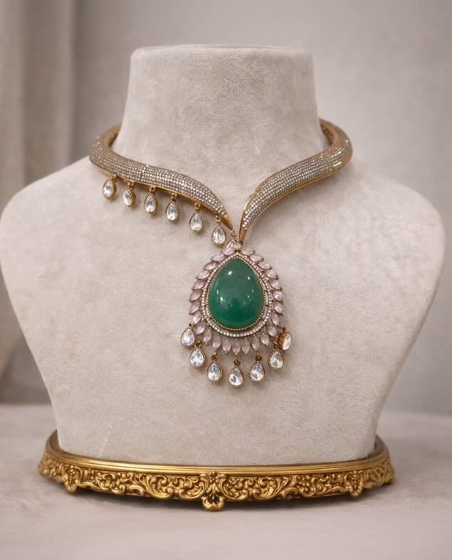 Diomonds Haasli necklace set-G356800