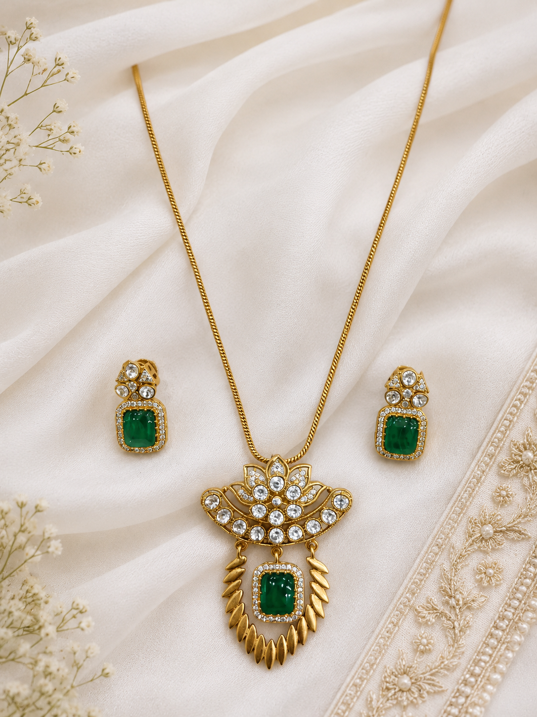 Lotus Pendant Set-G112300