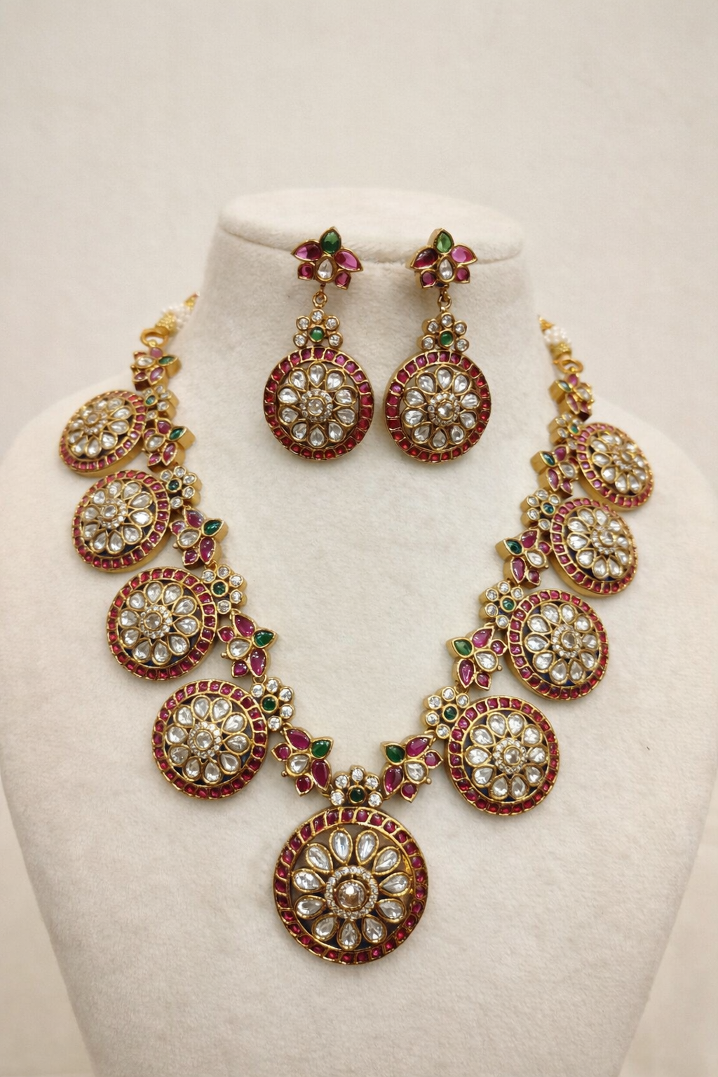 Gold-Plated Kemp Stone Coin Necklace Set