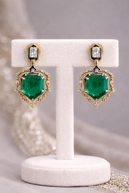 Vintage Inspired Green Gemstone Pendant set-G752600