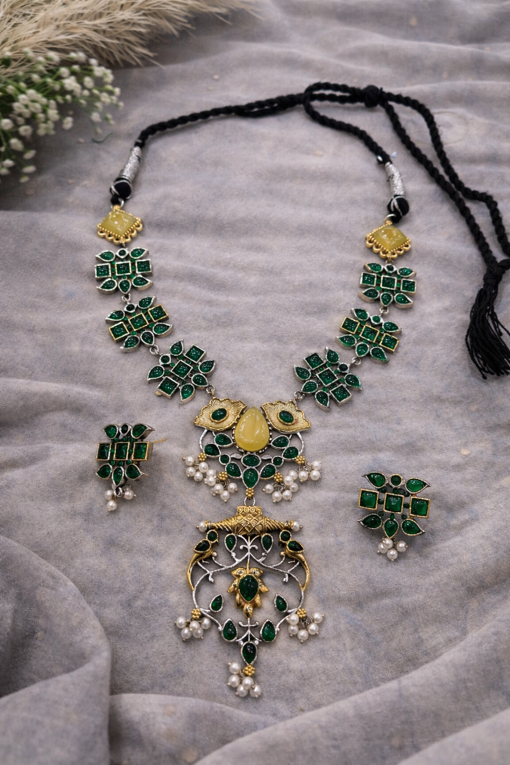 Oxidised Green Kundan & Pearl  Choker Necklace Set-G352400