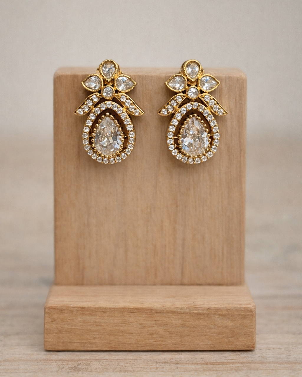 Charm Victorian Stone Short Necklace Set-G352200