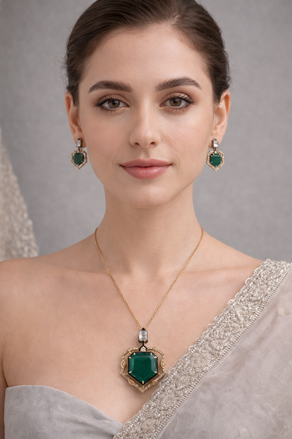 Vintage Inspired Green Gemstone Pendant set-G752600