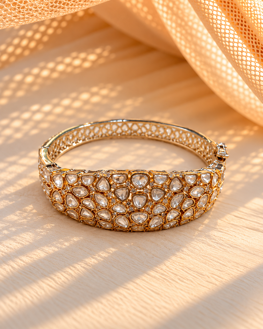 Moissanite Broad Openable Bangle Cuff
-KD2327
