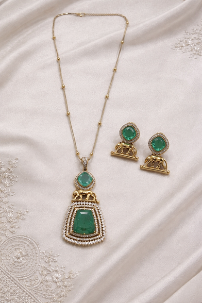 Sabyasachi Emerald Designer Pendant Set-G751600