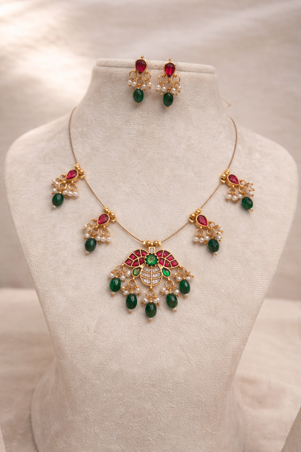 Elegant Peacock Kemp Stone Invisible Necklace Set-G351300
