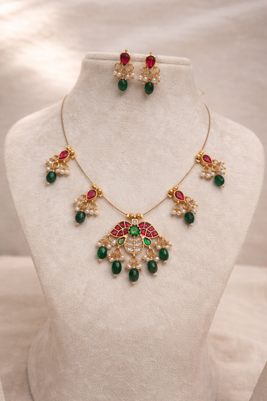 Elegant Peacock Kemp Stone Invisible Necklace Set