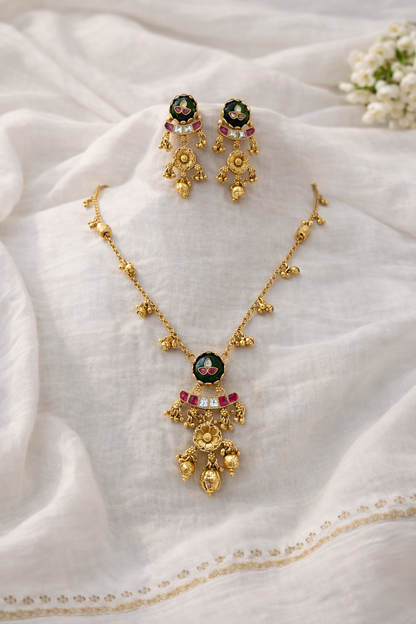 Gold-Plated Jadav Green Onyx Pendent Set