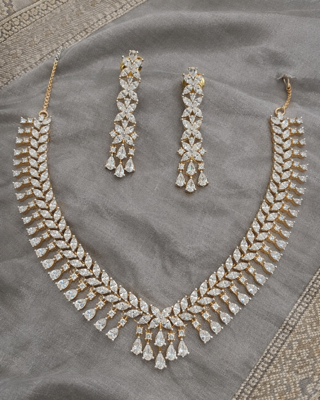 American Diamond Zirconia Necklace Set-G353100