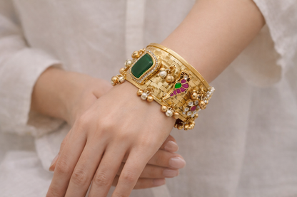 Pachi Kundan Jadau Cuff
