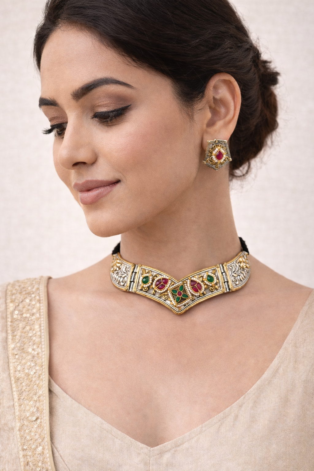 Oxidized Silver & Kundan & Pearl Studded Choker Necklace Set-G352400