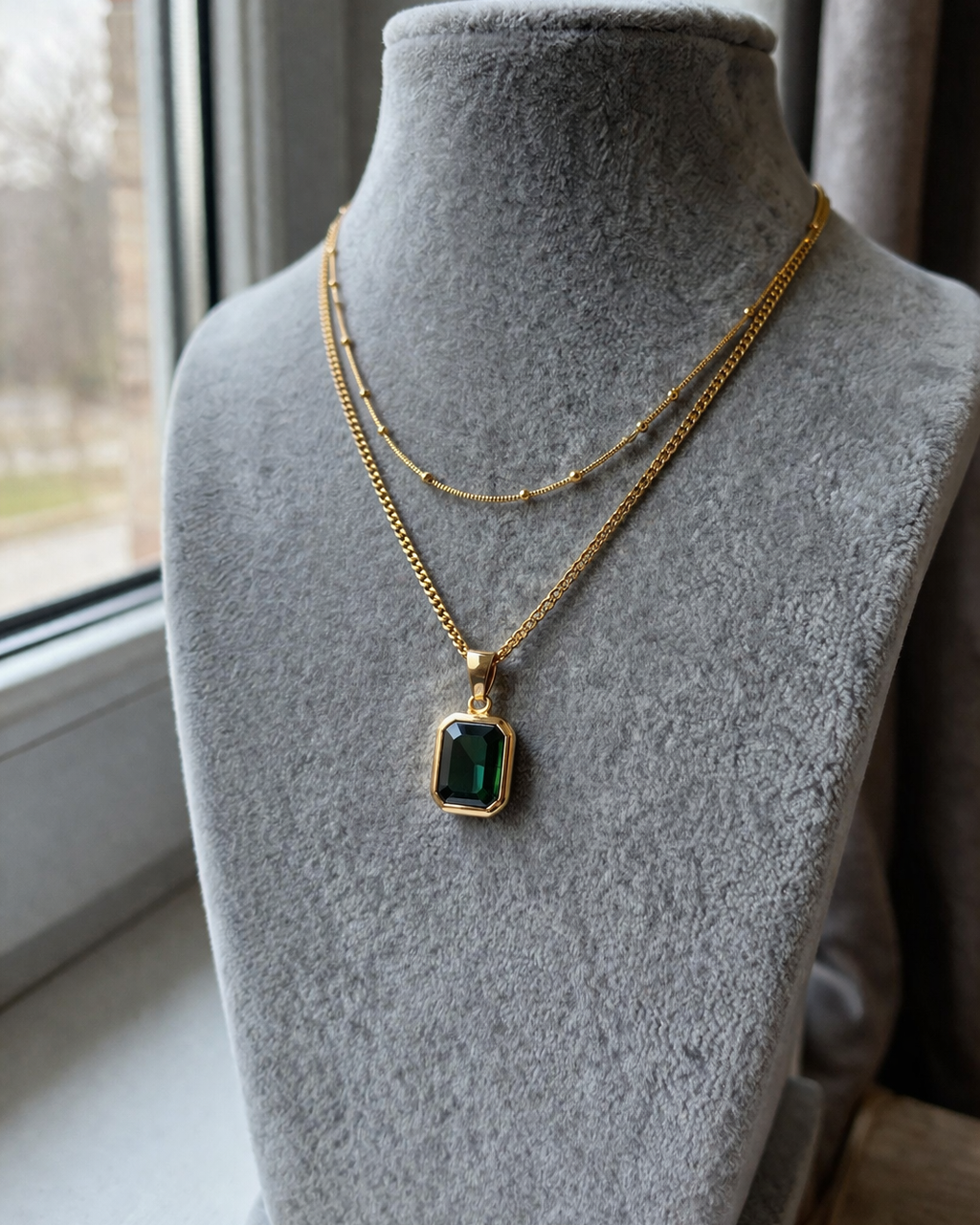 Anti-Tarnish Gold & Emerald Statement Necklace-G35300