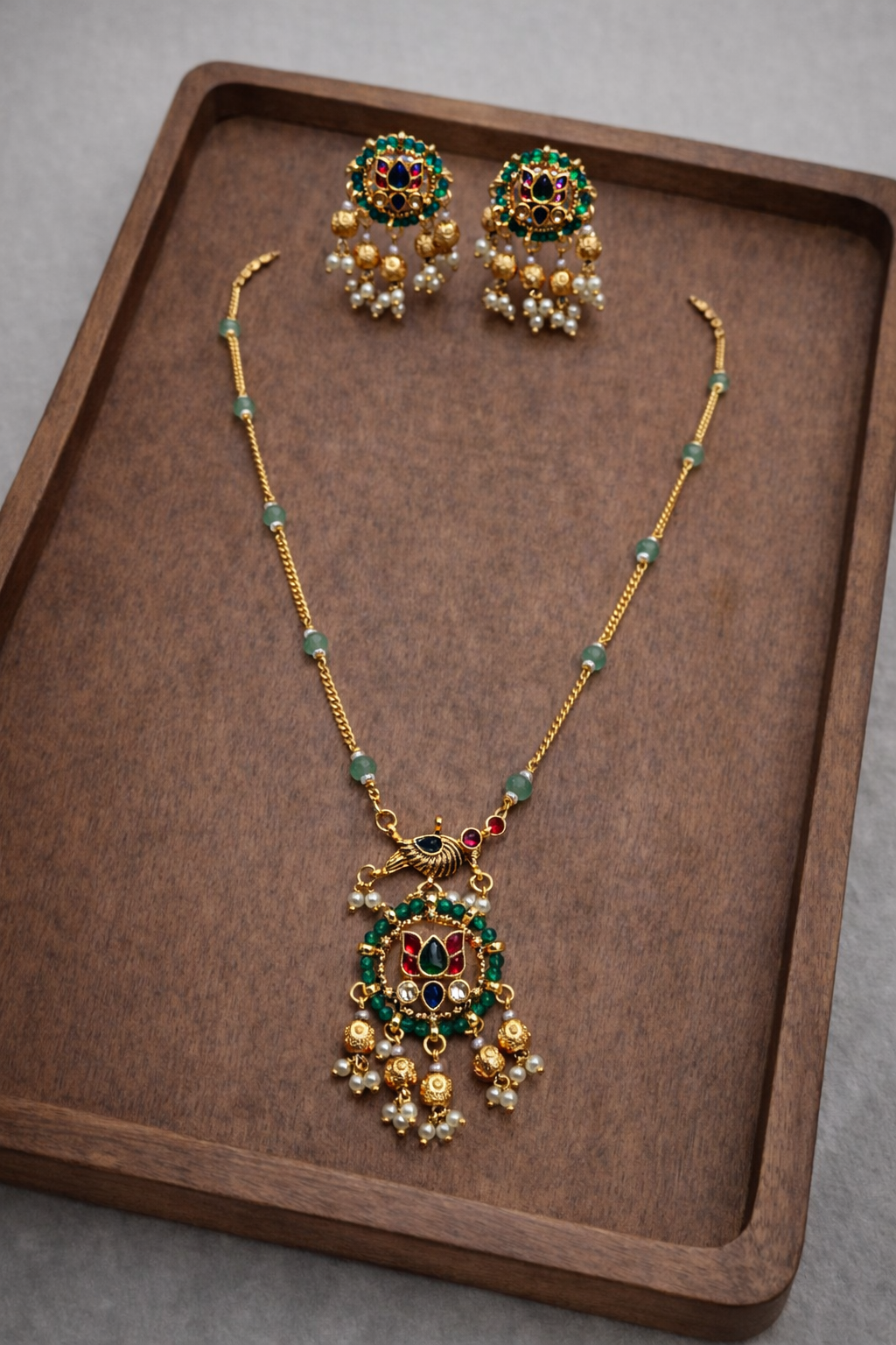 Stunning Kundan Style Green Bead Pendant Set-G352000