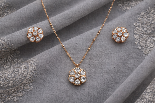 Mossonite Pendent set