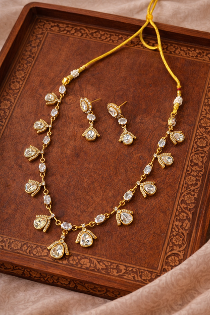 Mossointe Small Necklace set