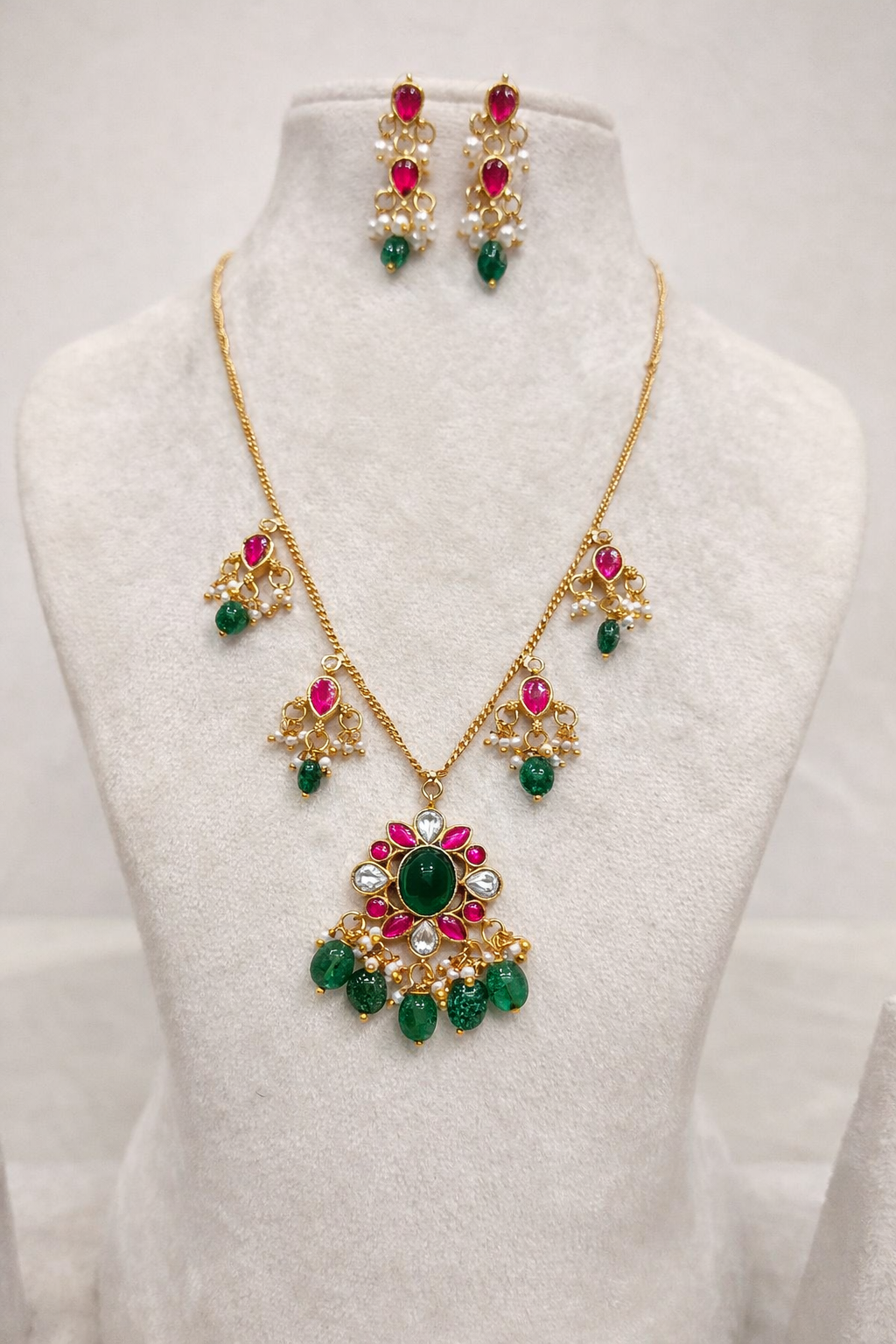 Teardrop Kundan Jadau Invisible Necklace