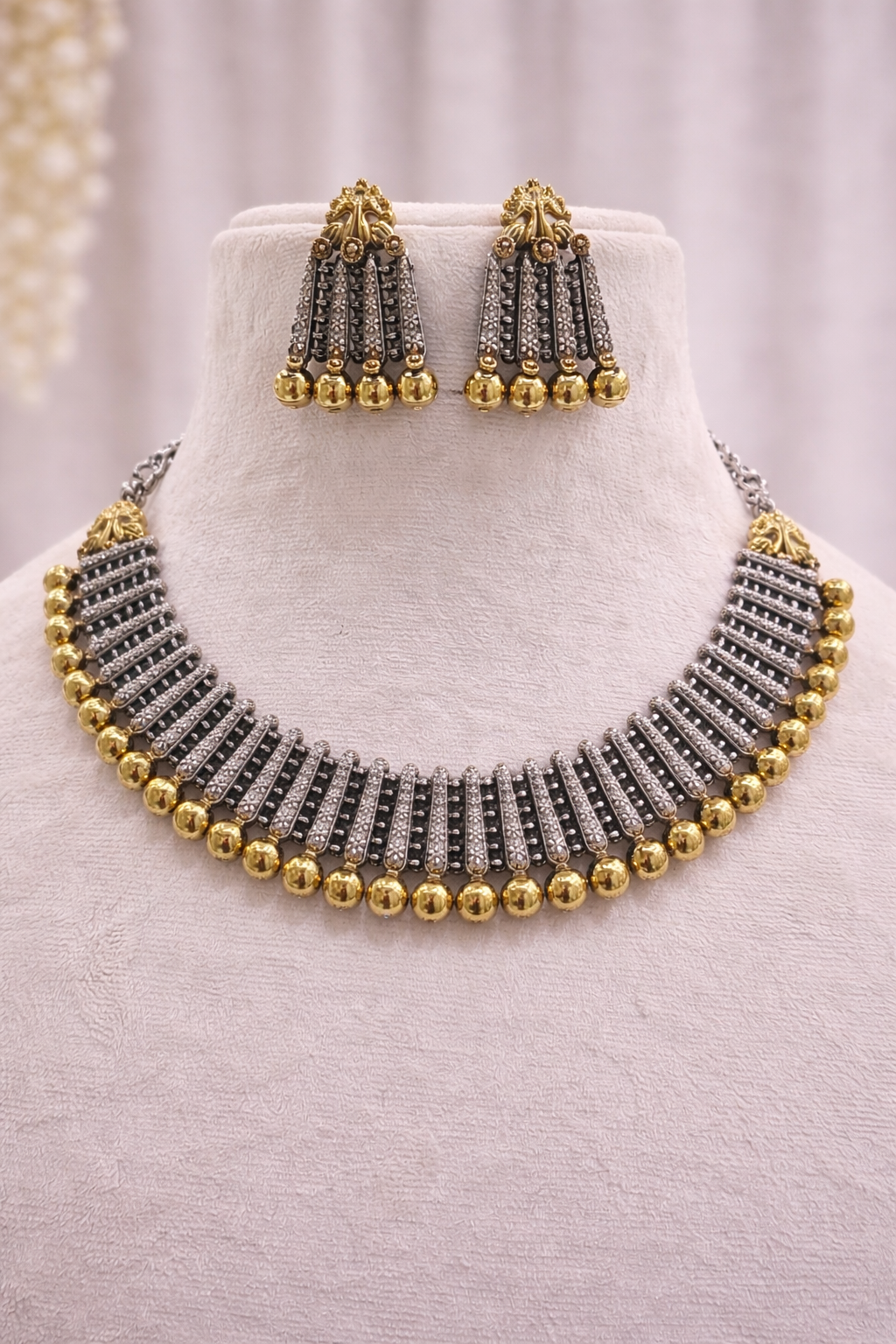 Oxidised Silver Dual-Tone Antique Haasil Necklace Set-G351200