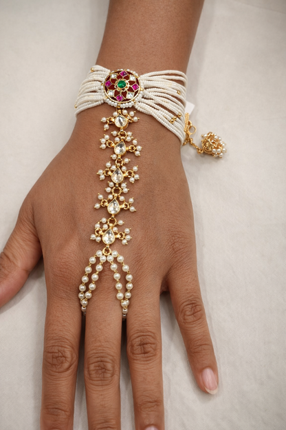 Pearl & Kundan Haath Phool / Haath Panja Bracelet-G351200