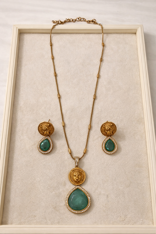 Sabyasachi Lion Pendent Set