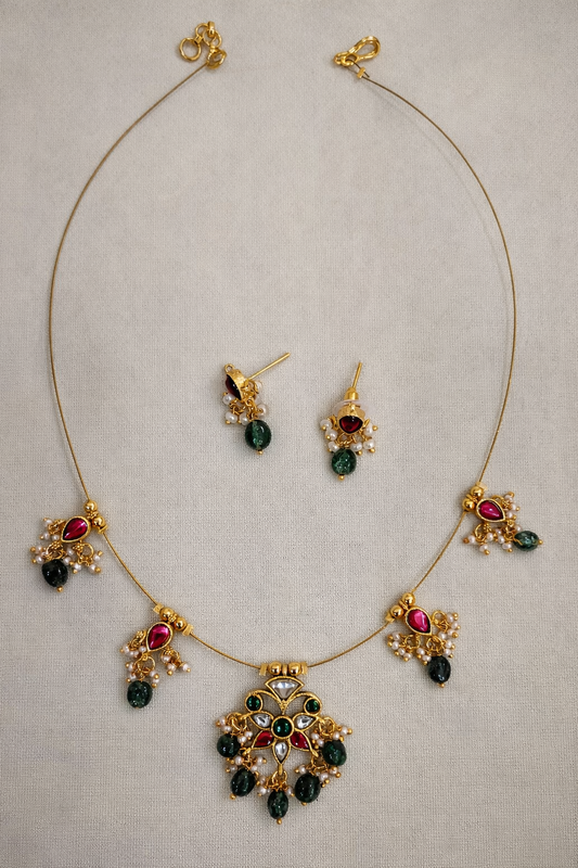 Elegant Invisible Set with Kemp Stones & Pearl Drops