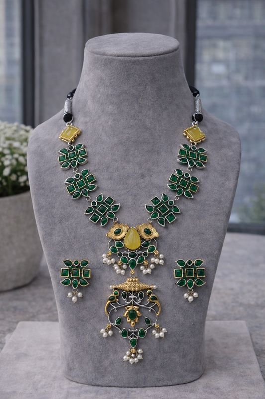 Oxidised Green Kundan & Pearl  Choker Necklace Set-G352400