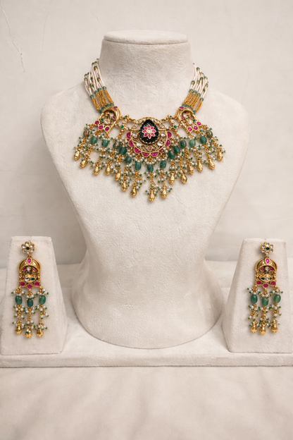 Exquisite Pachi Kundan Pearl & Green Bead Bridal Necklace Set with Earrings