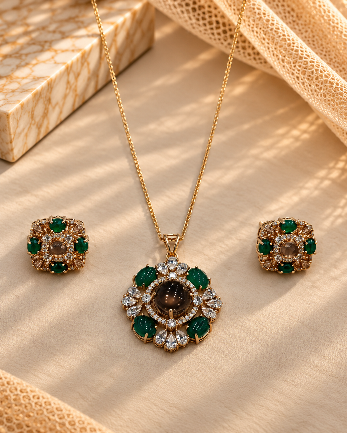 Sabyasachi Pendant Set-PS2309