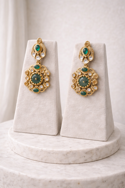 Clustered Real White Pearl & Emerald Necklace Set