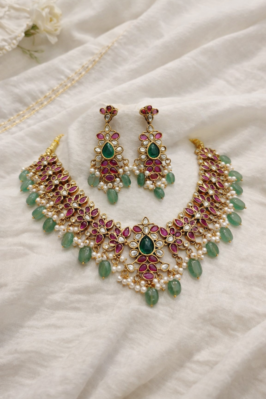 Jadau Floral Kundan Necklace & Earring Set