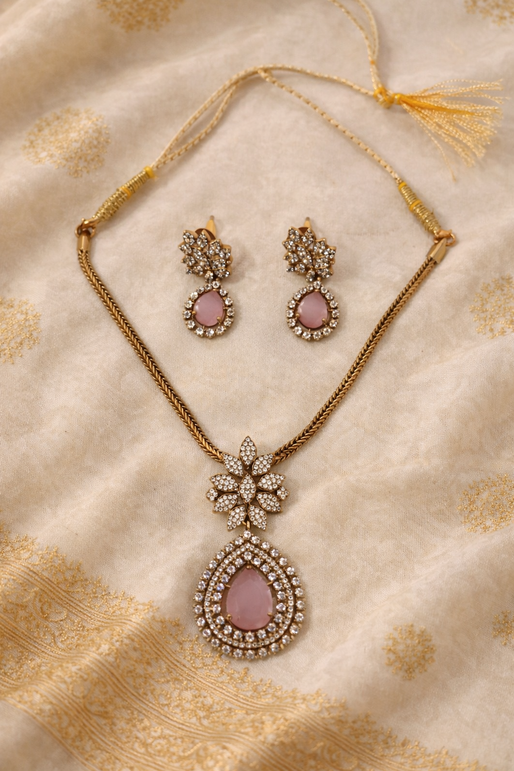 Victorian Antique Pendent set-G351600