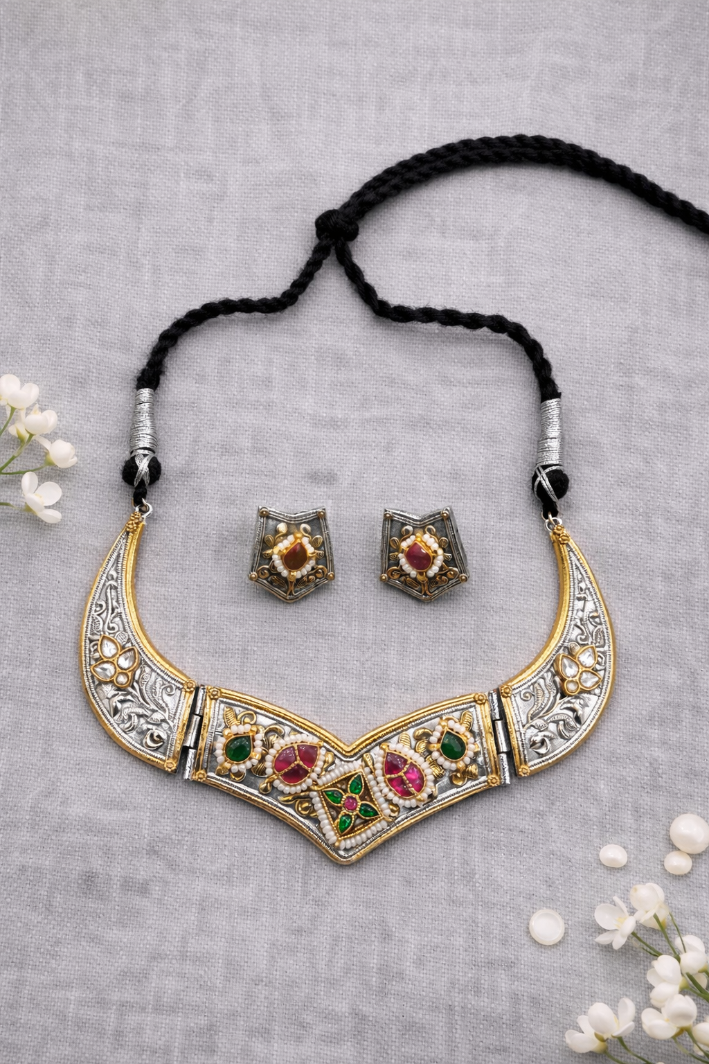 Oxidized Silver & Kundan & Pearl Studded Choker Necklace Set-G352400