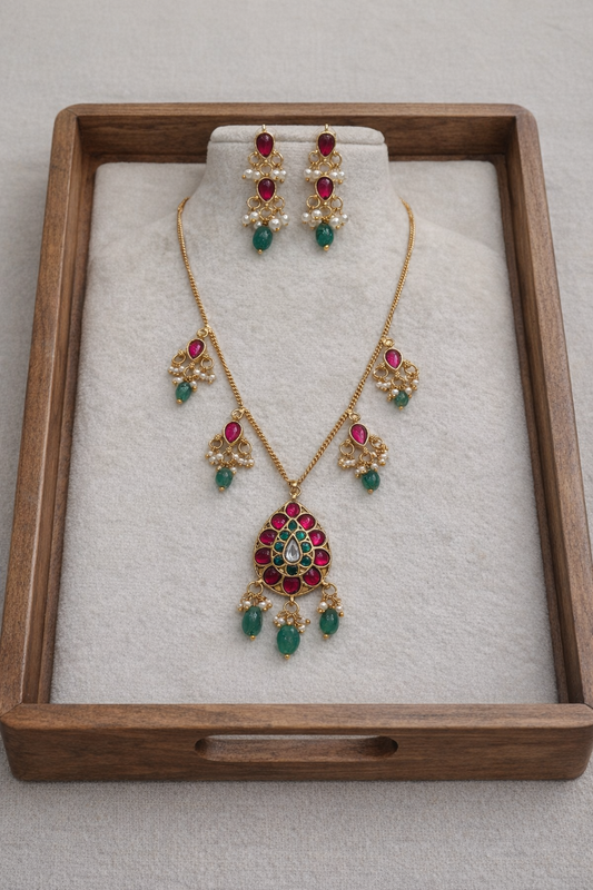 Antique Gold-Plated Jadau Kundan Festive Necklace Set