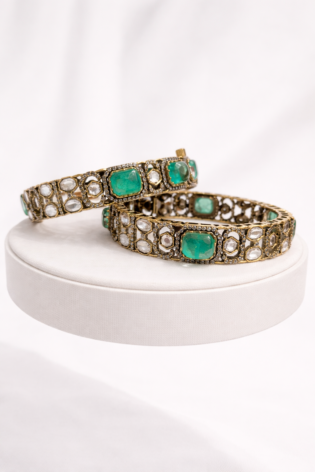 Emerald Green Moissanite Polki Bangles(Set of 2)