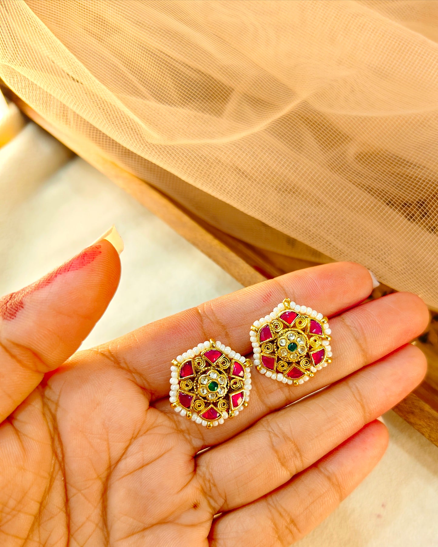 Jadav Stud Earrings-G771400