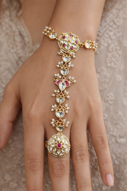 Pearl & Kundan Haath Phool / Haath Panja Bracelet-G352300