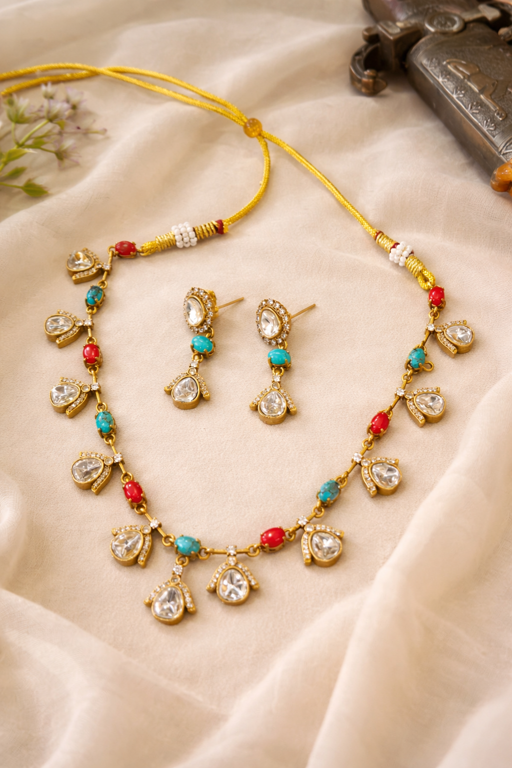 Mossointe Small Necklace set