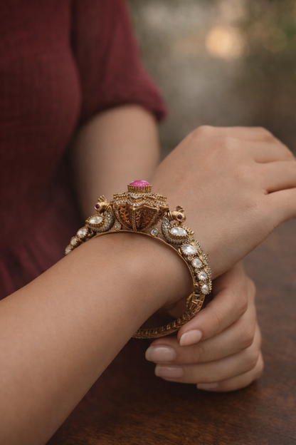 Peacock Mossonite Openable Kada Bangle