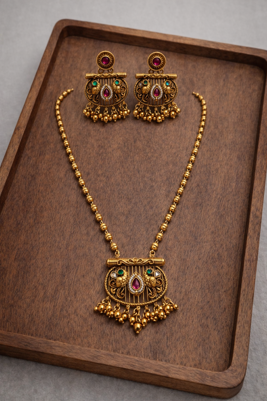 Ethnic Indian Heritage Style Pendant Set