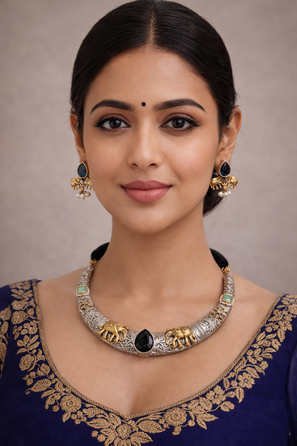 Oxidised Silver Dual-Tone Antique Haasil Necklace Set-G351500