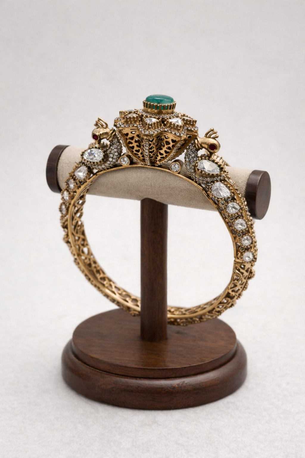 Peacock Mossonite Openable Kada Bangle