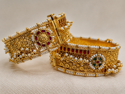 Pachhi Kundan Jadau Bangles(Set of 2)-G7511800