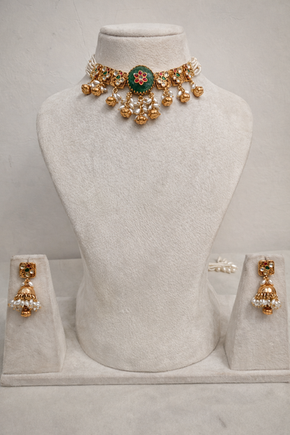 Classic Jadau Kundan Polki Necklace Set with Pearls & Green Onyx