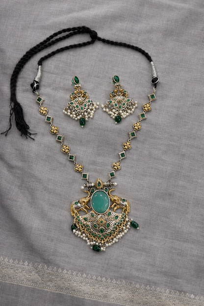 Oxidized Silver & Green Stone Elephant Pendant Necklace Set-G352300