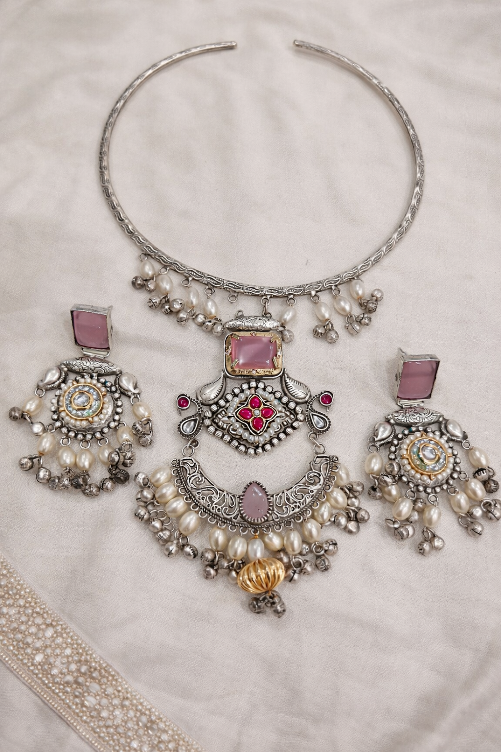 Oxidized Silver Pink Stone and Pearl Choker Hasli Set-G351800