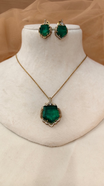 Emerald Pendant Set-G752100