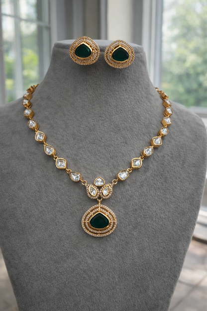 Emerald & Uncut Mossonite Necklace Set