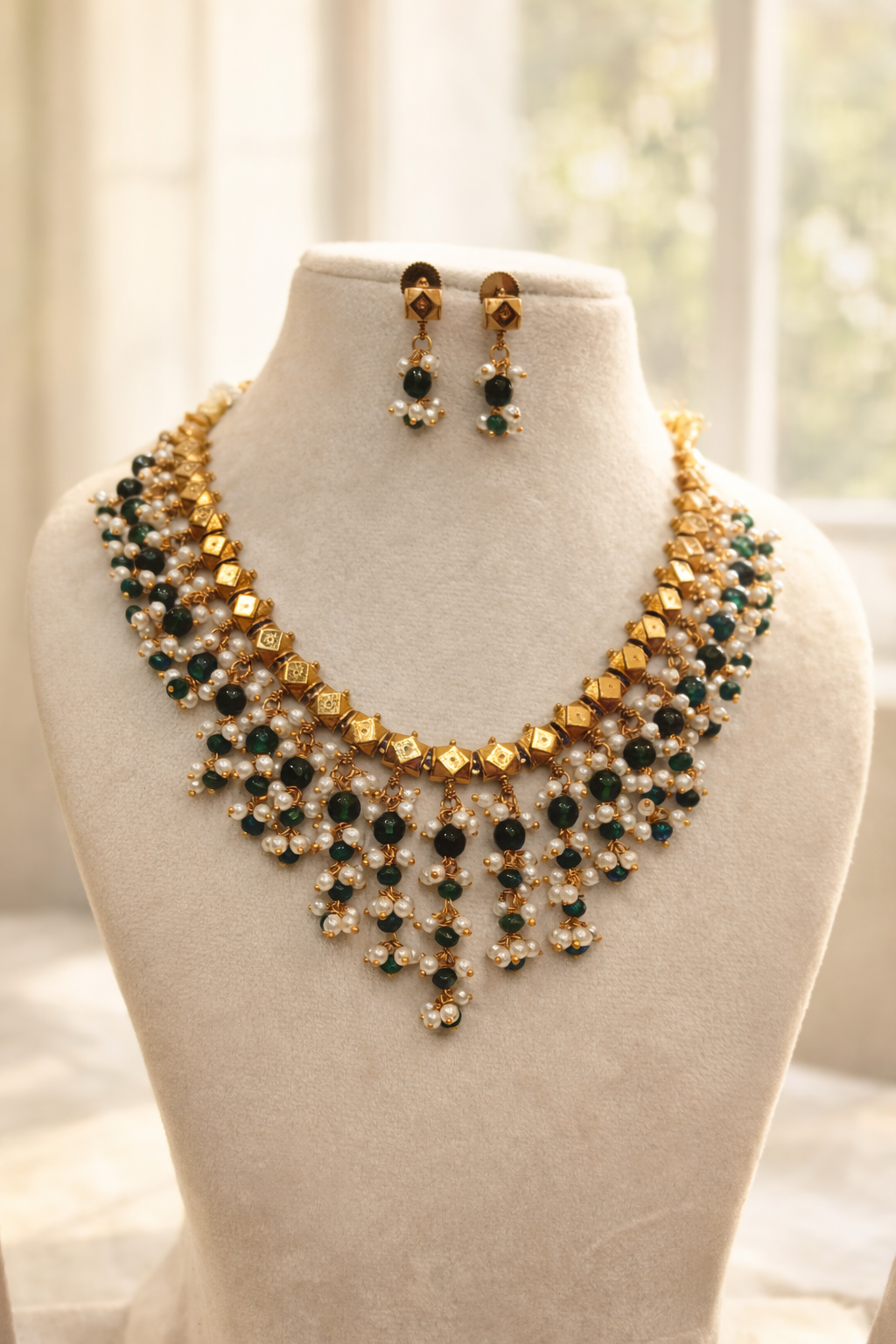 Classic Gold-Finished Polki Necklace Set