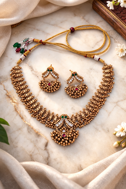 Elegant Gold Finish Flower Design Antique Necklace Set